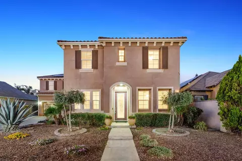 3331 Serena Ave, Clovis, CA 93619