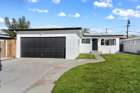 260 E D St, Lemoore, CA 93245