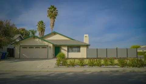 1677 Saltbrush Ave, Coalinga, CA 93210