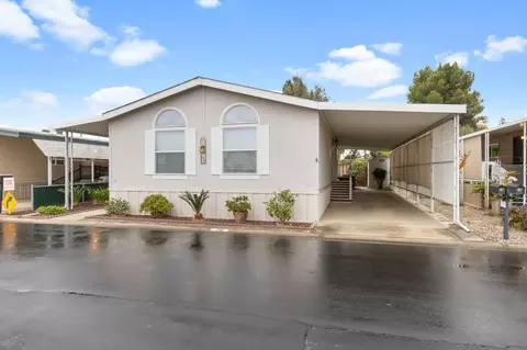 1001 Sylmar Ave #16, Clovis, CA 93612