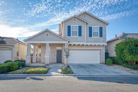 1648 N Avignon Ln, Clovis, CA 93619