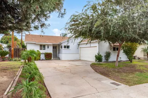 2924 F St, Selma, CA 93662