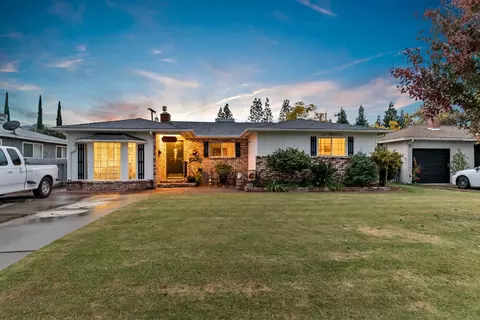144 N Pollasky Ave, Clovis, CA 93612