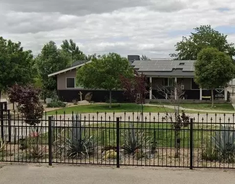 7655 S Marks Ave, Fresno, CA 93706