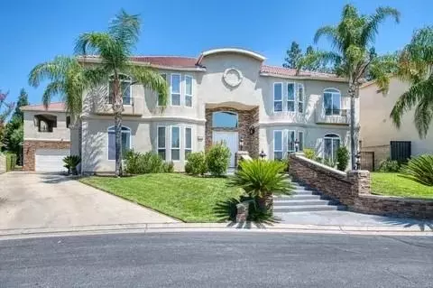 516 Rio View Cir, Fresno, CA 93711