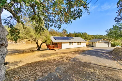 28841 Yosemite Springs Pkwy, Coarsegold, CA 93614