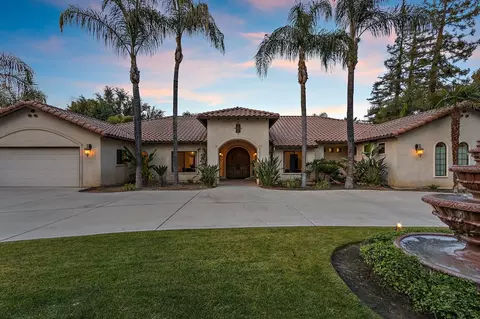 1144 W San Bruno Ave, Fresno, CA 93711