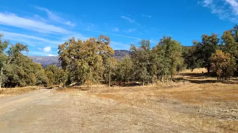 10 Sycamore, Tollhouse, CA 93667