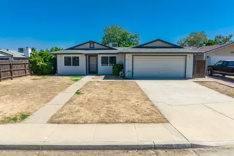 1775 Coolidge Cir, Hanford, CA 93230