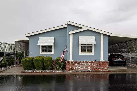 1001 Sylmar Ave #140, Clovis, CA 93612
