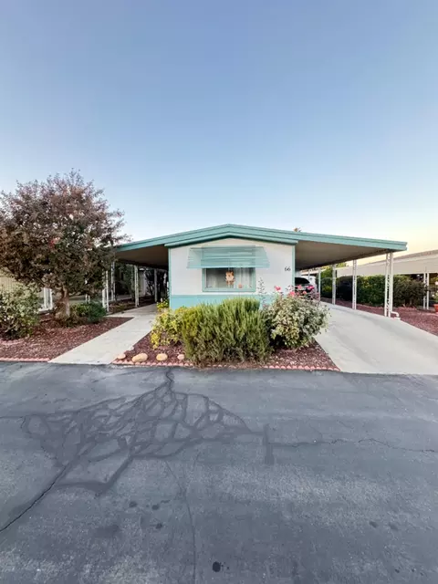 1300 W Olson Ave #66, Reedley, CA 93654