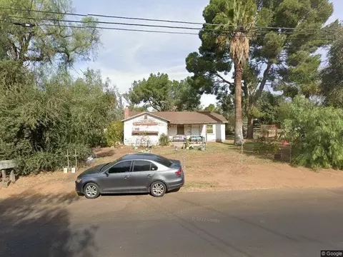 9587 56th St, Riverside, CA 92506