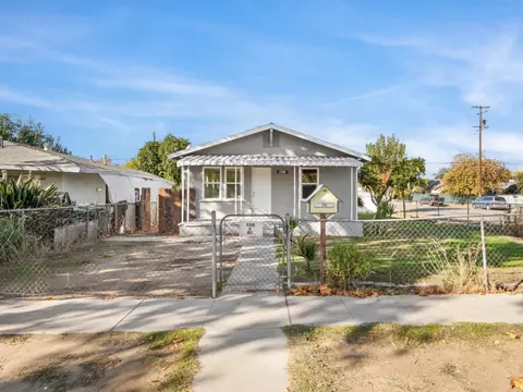 2548 S 11th St S, Fresno, CA 93725