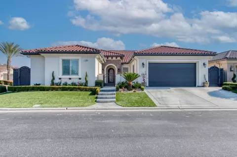11394 Relajante Way, Fresno, CA 93730