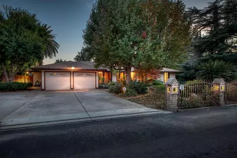 5506 Columbia Dr S, Fresno, CA 93727