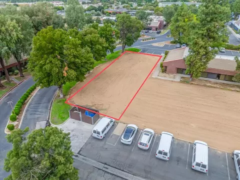 3425 W Shaw Ave #101, Fresno, CA 93711