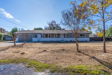 5562 E Washington Ave, Fresno, CA 93727