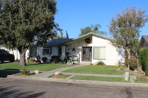 848 N Arbor Dr, Tulare, CA 93274
