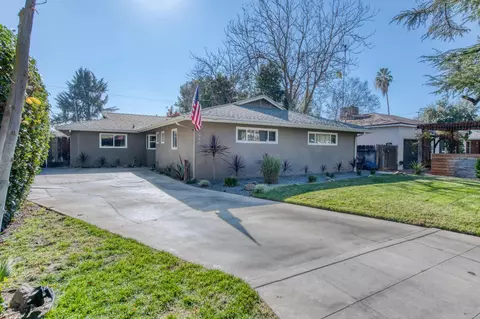 946 E Sussex Way, Fresno, CA 93704