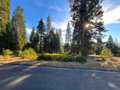 39496 Sunrock Ln #LOT 2, Shaver Lake, CA 93664