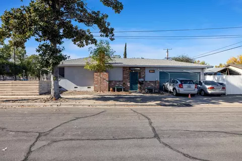 3495 E Dakota Ave, Fresno, CA 93726