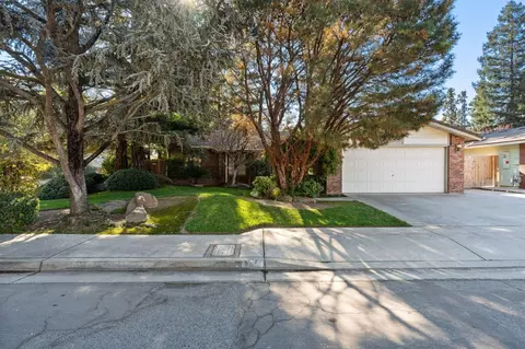 4121 W Wathen Ave, Fresno, CA 93722