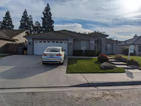 3092 Sultana Dr, Madera, CA 93637