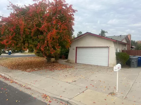 1635 Dennis, Clovis, CA 93611