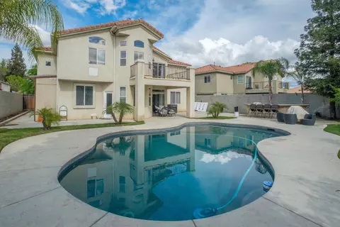2245 Eclipse Ave, Fresno, CA 93720