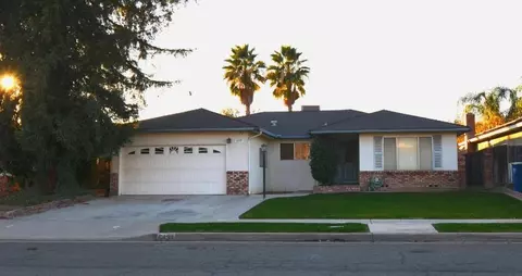 6439 N Millbrook Ave, Fresno, CA 93710