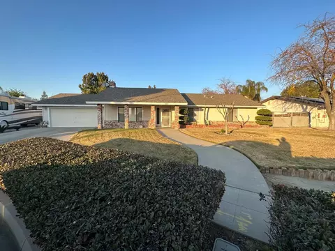 2594 W Verde Ave, Caruthers, CA 93609