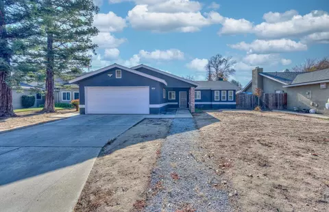 5069 W Wathen Ave, Fresno, CA 93722