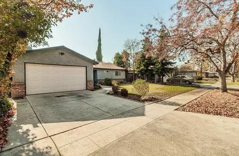 1797 W Norwich Ave, Fresno, CA 93705