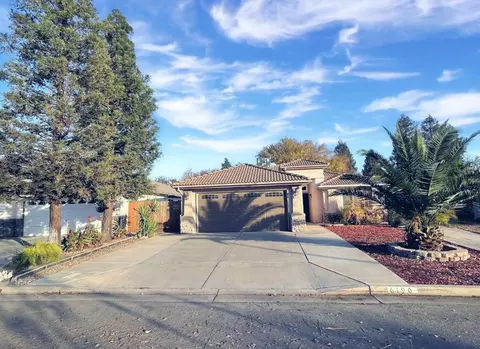 6190 N Gregory Ave, Fresno, CA 93722