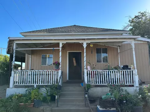 303 L Street St, Fresno, CA 93721