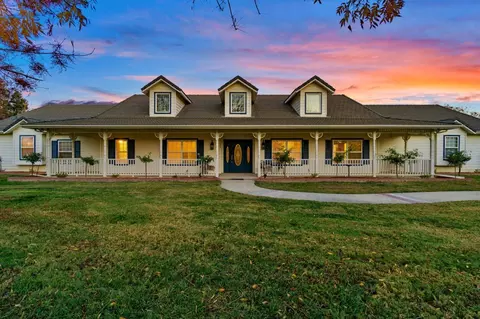 31684 Chelsea Rd, Visalia, CA 93292
