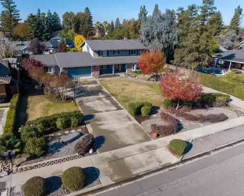 1815 S Teddy St, Visalia, CA 93277