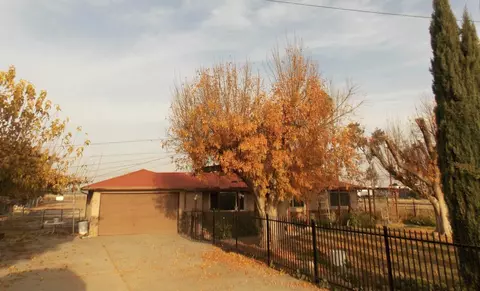 9757 N Dos Palos Rd, Firebaugh, CA 93622