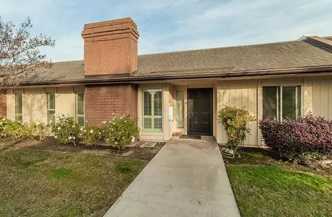945 S Clovis Ave #N, Fresno, CA 93727