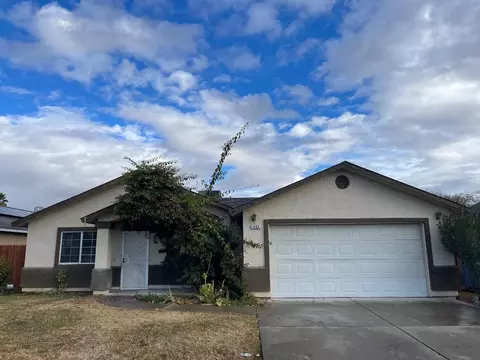 405 Fig St, Madera, CA 93638