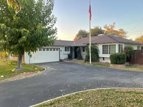 5437 E Buckingham Way, Fresno, CA 93727