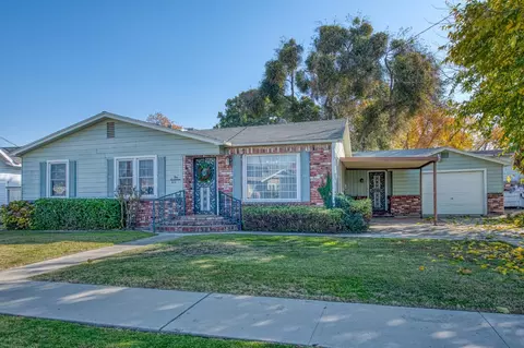 517 E Tuolumne St, Fowler, CA 93625