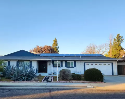 1761 Robinwood Ave, Clovis, CA 93611 photo 1