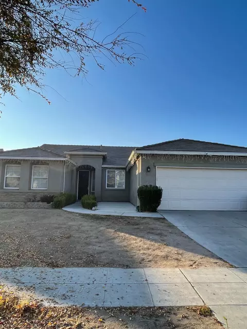 5146 E Benjamin Ave, Fresno, CA 93727