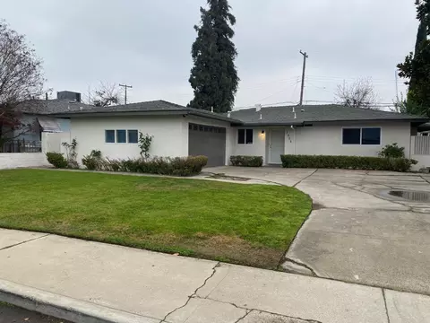 3924 Arden Dr N, Fresno, CA 93703