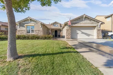 4245 N Bain Ave, Fresno, CA 93722