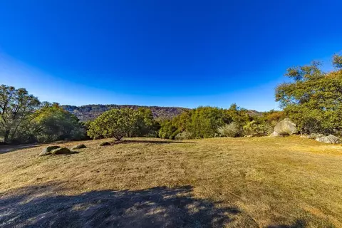 0 Quail Knolls Ct, Ahwahnee, CA 93601