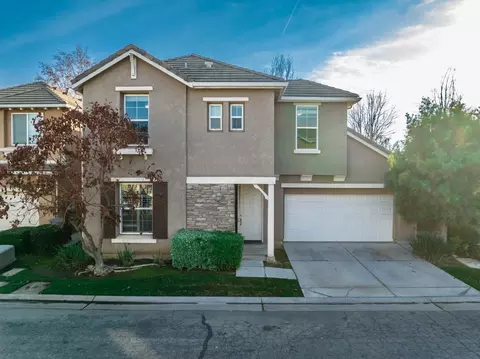 828 Tureaud Ln, Clovis, CA 93619