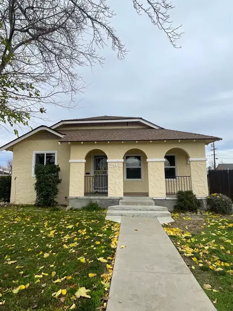 294 College Ave, Coalinga, CA 93210