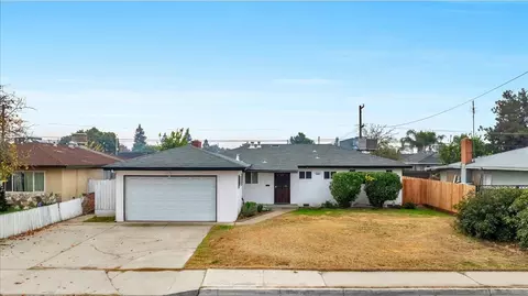 72 W Santa Ana Ave, Clovis, CA 93612